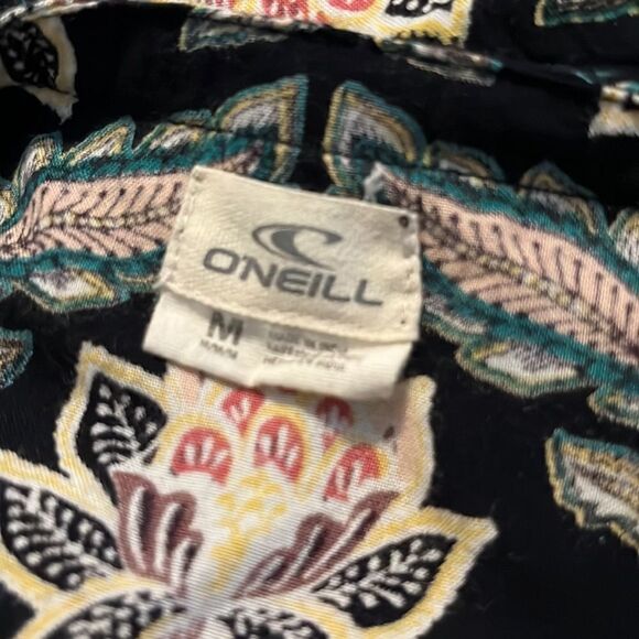 O'Neill Women's Lotus Black Floral LS Button Front/ Drawstring dress, size M - Picture 9 of 9